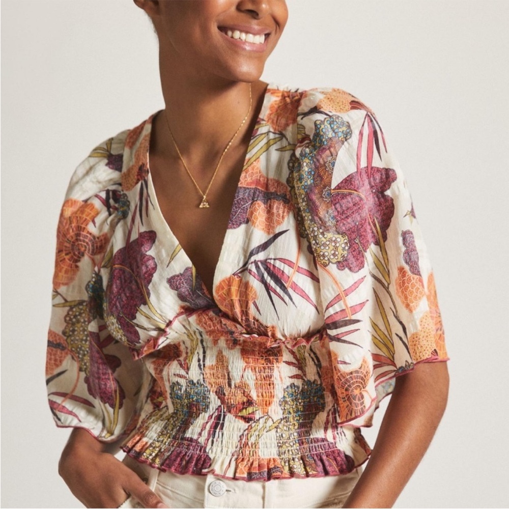 AnthropologIE NEW Plunging V-Neck Smoked Kimono Blouse Size XS